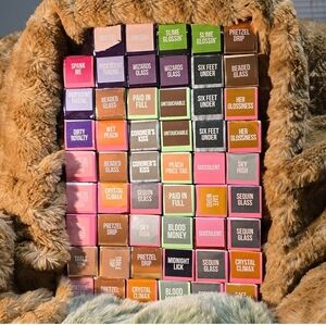 BEAUTIFUL RANDOM BUNDLES